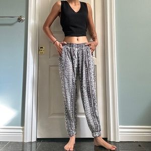 AE Patterened Joggers